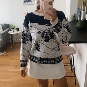 Brandy Melville Christmas sweater